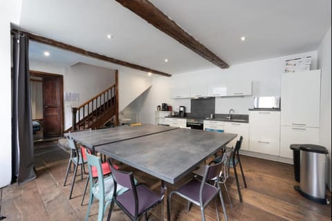 Kitchen or kitchenette, Communal kitchen, stove, kitchen, kitchen
