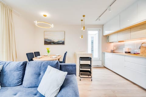Kitchen or kitchenette, Living room, Seating area