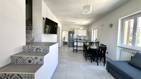 SE104 - Elegante quadrilocale comodo ai servizi Apartment in Senigallia