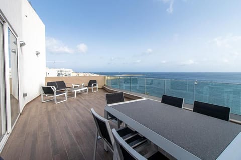 Patio, Balcony/Terrace, Seating area, Dining area, Sea view