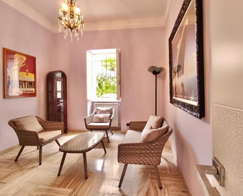 Hostdomus - Villino Matilde Apartment in Finale Ligure