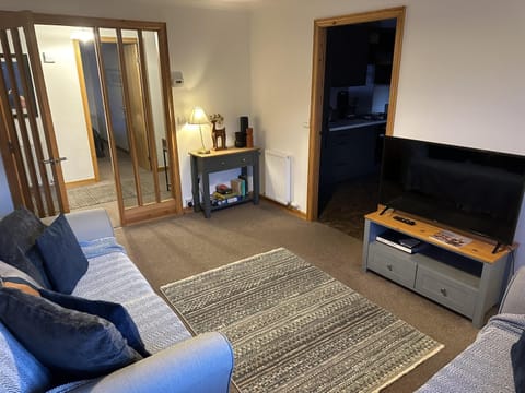 Communal lounge/ TV room, TV and multimedia, Living room