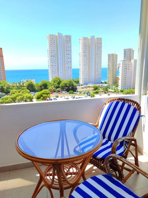 View (from property/room), Dining area, City view, Sea view