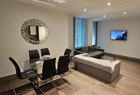 TV and multimedia, Living room, Photo of the whole room, Seating area