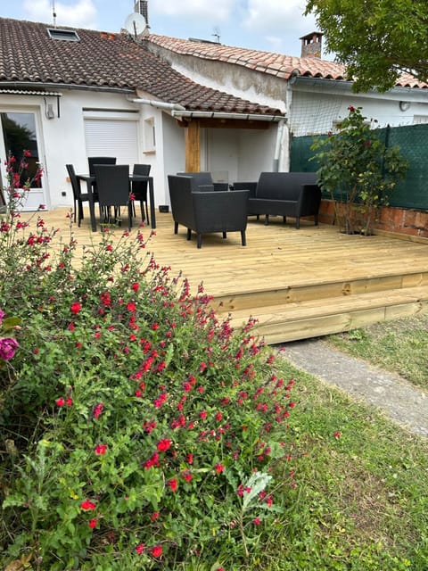 Patio, Garden view