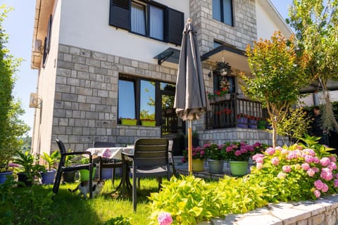 Garden, Balcony/Terrace, Garden view