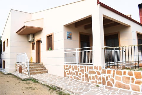 Villa Vrysaki Apartment in Limenaria