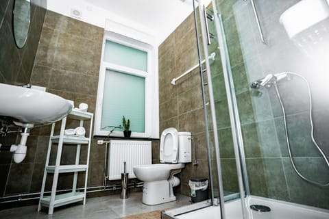 Chambre R1 avec salle de bain privée Vacation rental in Liège