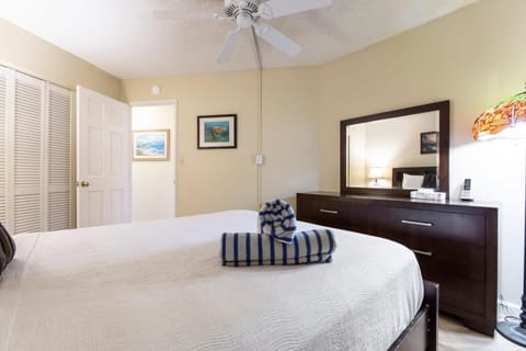 Bedroom, air conditioner