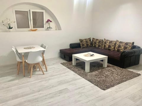 Centrum Apartman & Rooms Apartment in Ulcinj