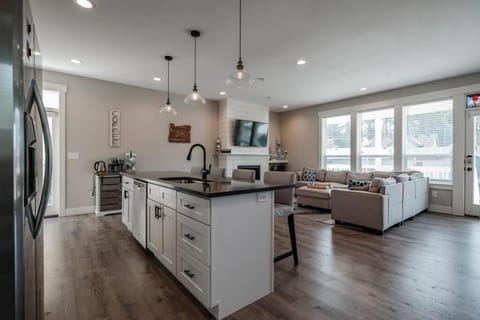 Stella Maris - Sauna, Hot Tub - Lincoln City House in Lincoln City