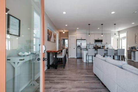 Stella Maris - Sauna, Hot Tub - Lincoln City House in Lincoln City