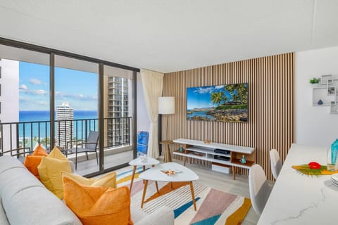 TV and multimedia, Living room, Seating area, Dining area, Sea view