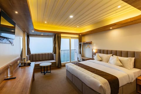 Living room, Photo of the whole room, Seating area