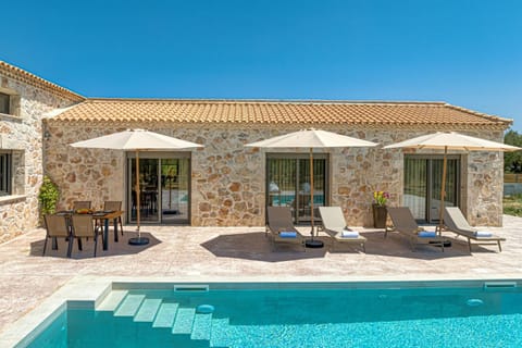 Property building, Pool view, Swimming pool