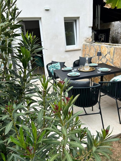 Patio, Garden, Garden, Seating area, Garden view