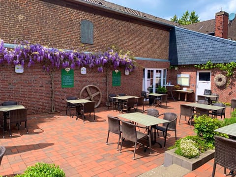 Hotel & Restaurant Brommler Mühle Hotel in Limburg (province)