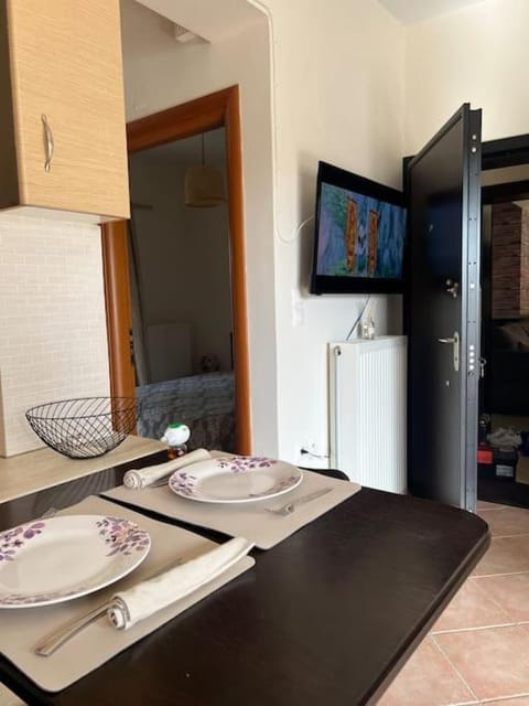 Διαμέρισμα κοντά στη θάλασσα στην πολη Κυπαρισσια Apartment in Messenia