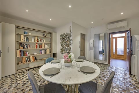 Library, Living room, Seating area, Dining area, air conditioner
