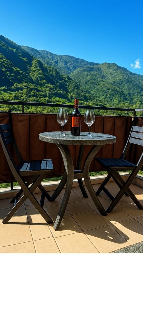 Natural landscape, Balcony/Terrace, Mountain view