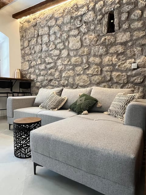 Bed, Living room, Seating area