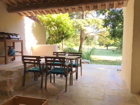 gîte nature campagne calme piscine spa Country House in Provence-Alpes-Côte d'Azur