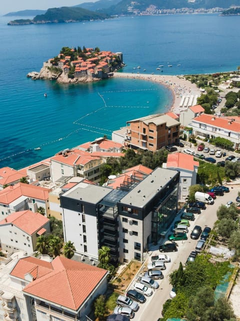 Property building, Day, Neighbourhood, Bird's eye view, Beach, City view, Sea view, Location, Parking