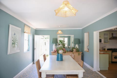 Largest one bed apartment & private pool in the Hoek Apartment in Franschhoek