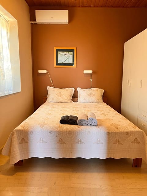 Mia's Atelier Apartment in Messenia