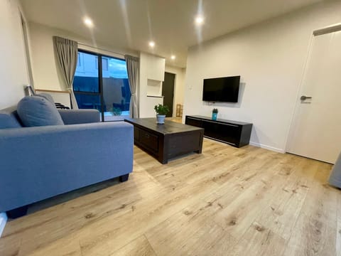 Free carpark, 4-bedroom house House in Auckland