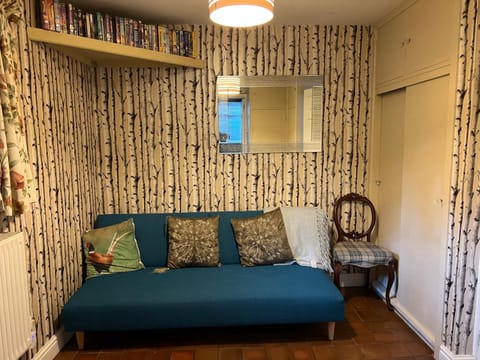 Crescent Cottage, sleeps 8, pet friendly House in Tewkesbury