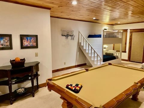 Blue Ridge Cottage House in Blue Ridge