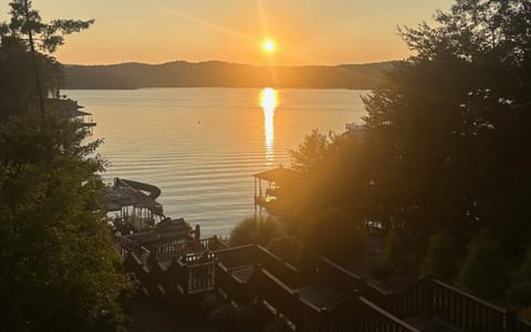 Medley Sunset Cove - Lake Blue Ridge Cabin Rental minutes to Downtown - Blue Ridge, GA Cabin in Blue Ridge Lake