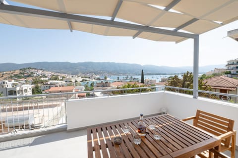 Sophie's Apartments 5 & 6 Apartment in Poros