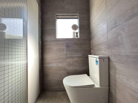 Montrose Double Bed Room close to City Inn in Glenorchy