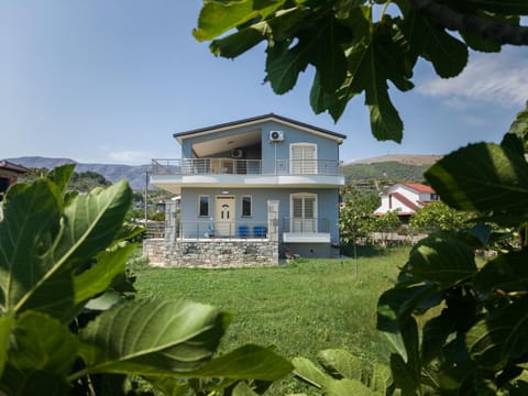 Property building, Garden, View (from property/room)
