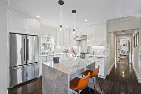 Upscale Azure by Saratoga Stays Apartment in Saratoga Springs