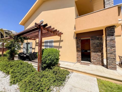 Property building, Garden