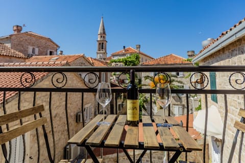 Day, View (from property/room), Balcony/Terrace, Dining area