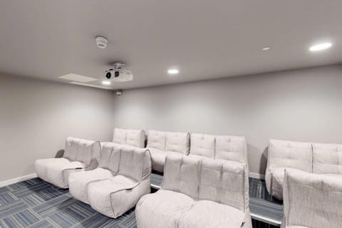 For Students Only The Bridge in Newcastle Apartment in Newcastle upon Tyne