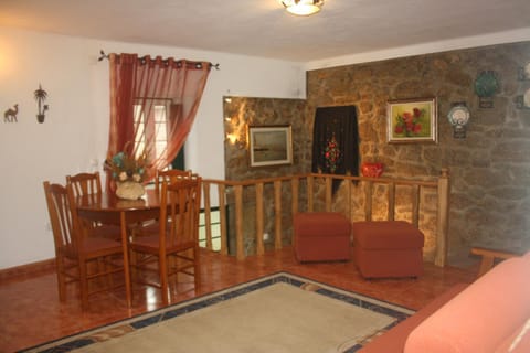 Communal lounge/ TV room, Seating area, Dining area