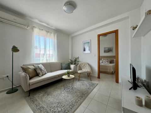 Communal lounge/ TV room, Lounge or bar