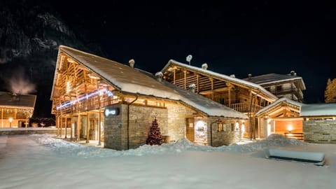 Facade/entrance, Garden, Lobby or reception