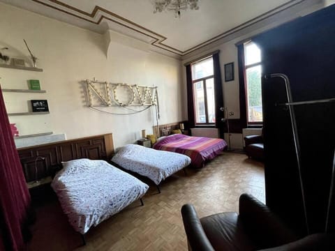 Spacy Room in Old Townhouse Relaxed Vibe with LATE Check-out! Vacation rental in Ghent