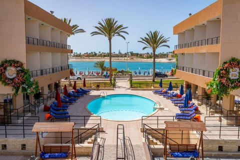 Property building, Pool view, Swimming pool
