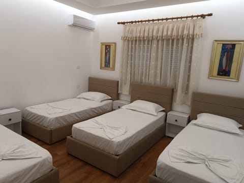 Photo of the whole room, Bedroom, air conditioner