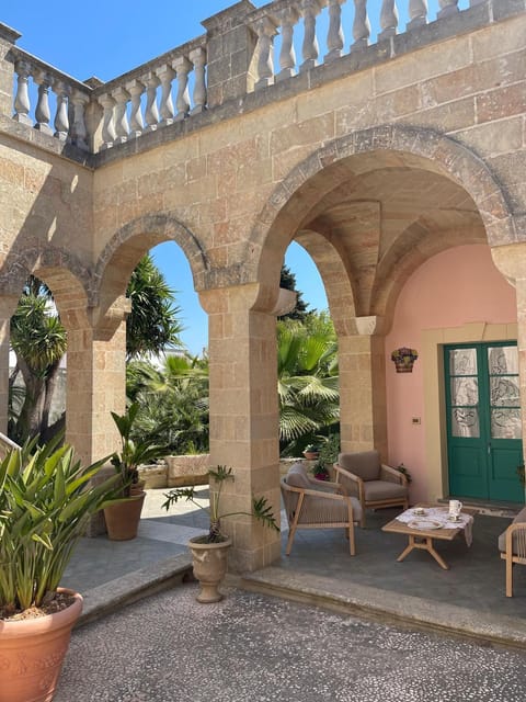 Patio, Day, Garden, Garden view