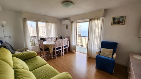 Living room, Dining area, Sea view, air conditioner