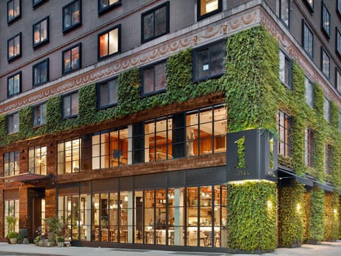 Restaurant/places to eat, Facade/entrance, Decorative detail