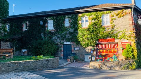 Property building, Day, Street view